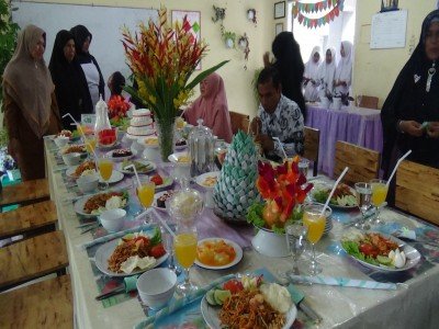 UNJUK GIGI DI HARI HUT PGRI